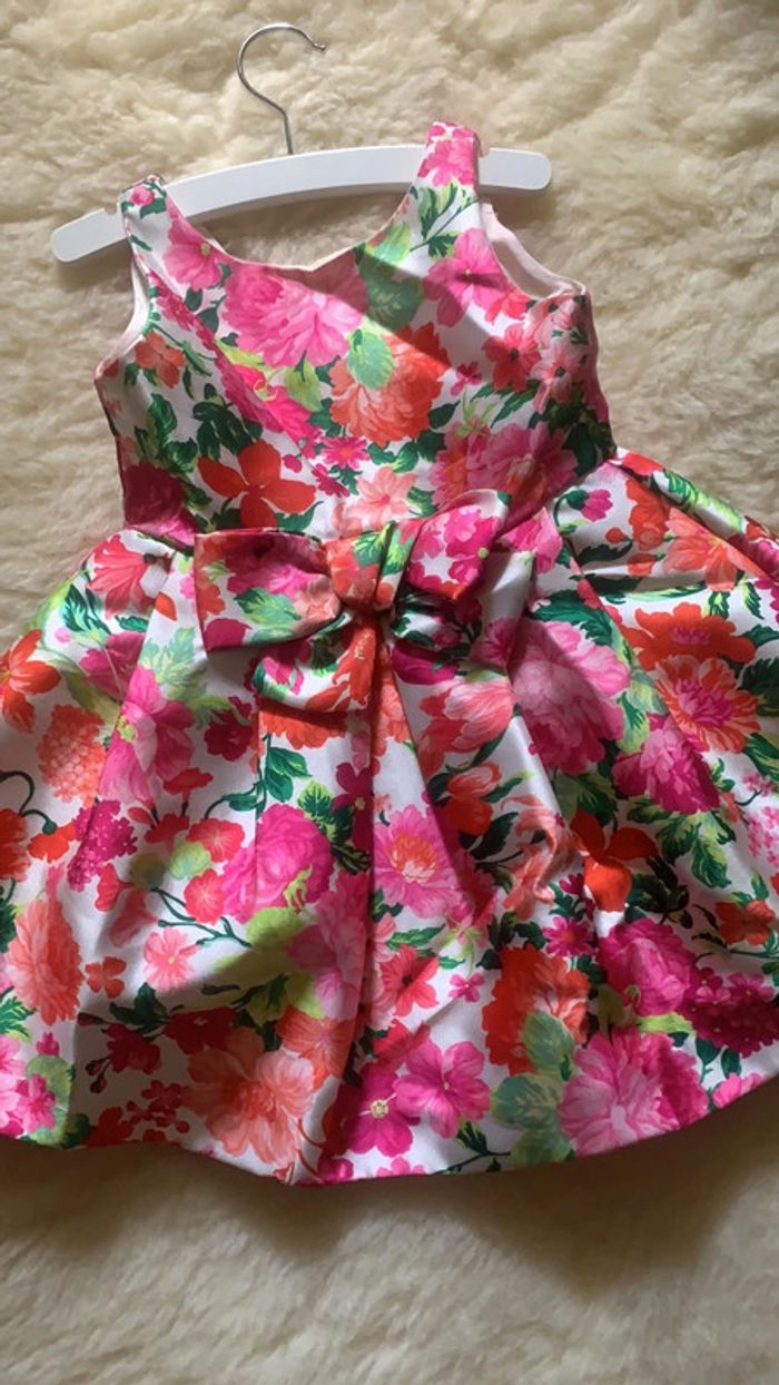 Très jolie robe (taille 3 ans) - photo numéro 7