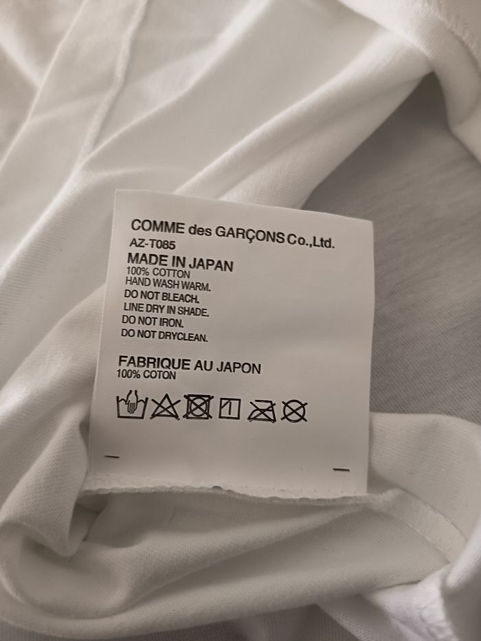 T-shirt comme des garçons. - photo numéro 10