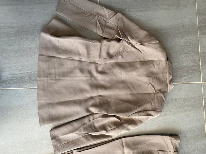 Tailleur Gregory pat taille 38 neuf - photo numéro 3