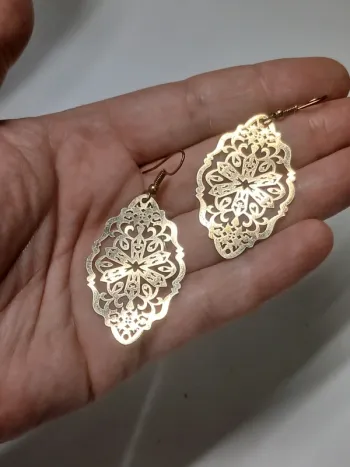 Boucle d oreille doré