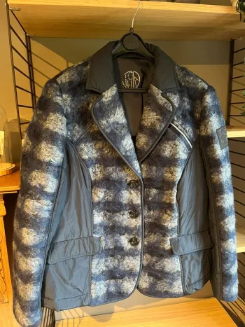 Veste en lainage à carreaux
