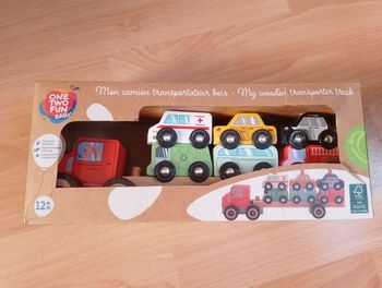 Mon camion transporteur bois neuf