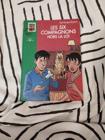 Livre Les 6 compagnons hors la loi