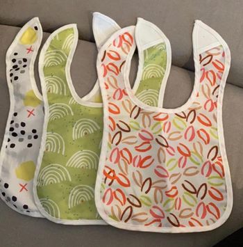 Lot bavoirs plastifiés