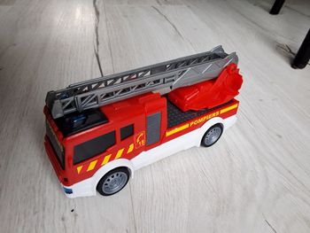 Jeu jouet véhicule camion de pompier 15,5 cm de long