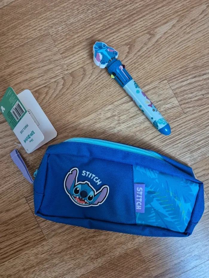 Trousse + stylo Stitch