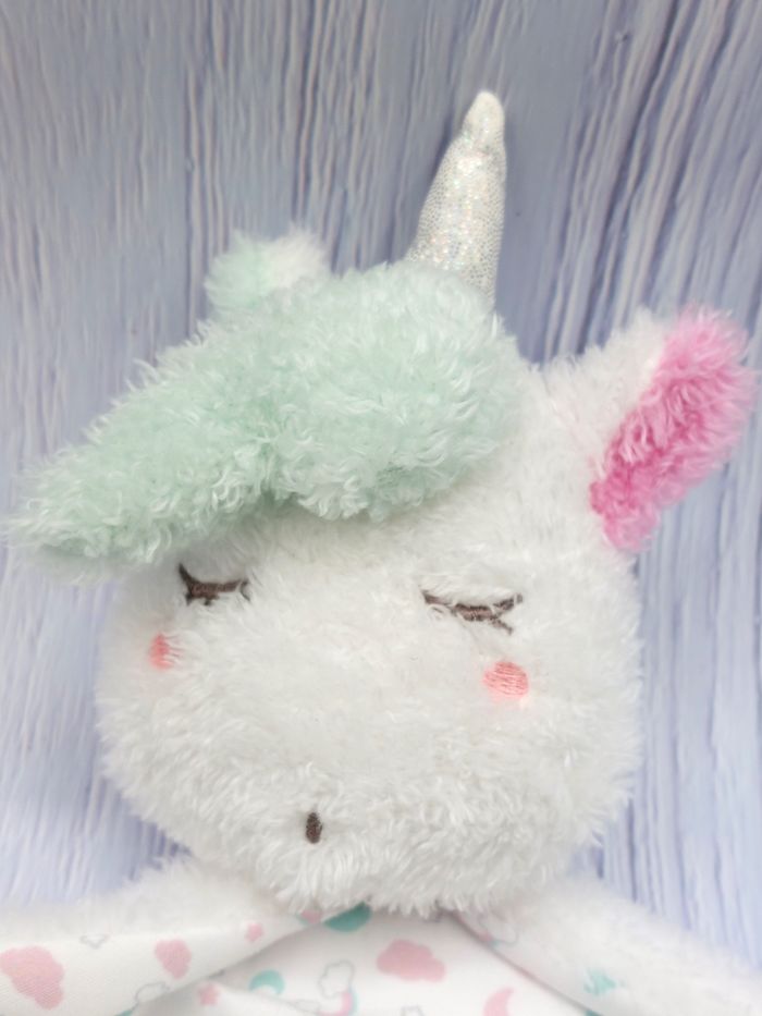 Doudou plat licorne blanc vert rose bébé douceur Babou grelot arc-en-ciel - photo numéro 5