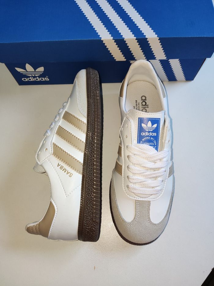 Basket Adidas samba beige taille 38 - photo numéro 2