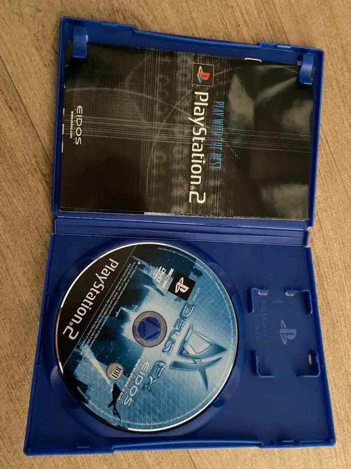 Deus Ex - photo numéro 2