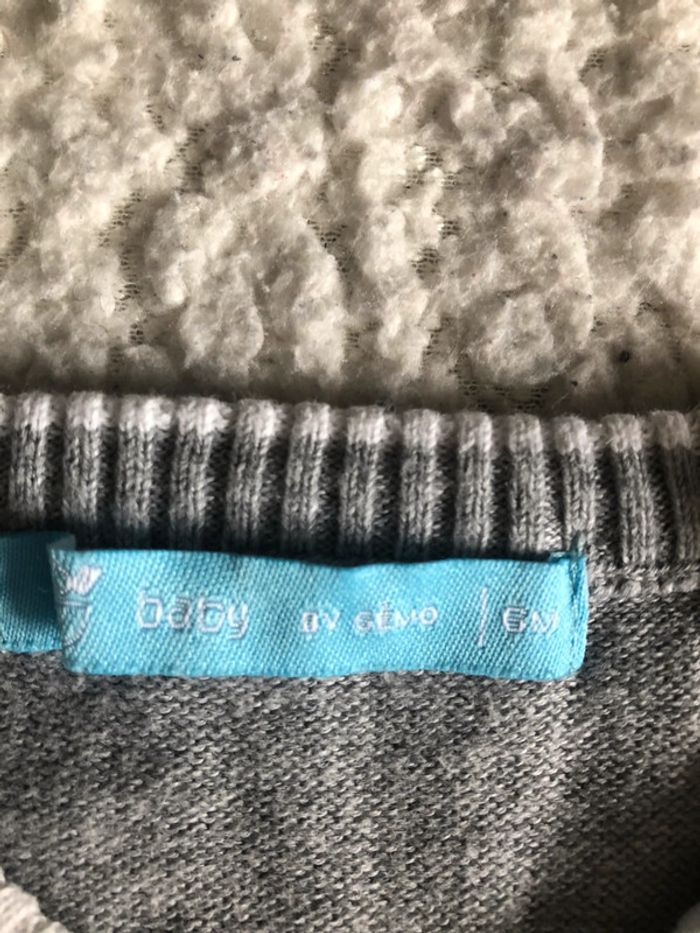 Pull sans manches gris 6 mois Gemo pirate d’amour - photo numéro 3