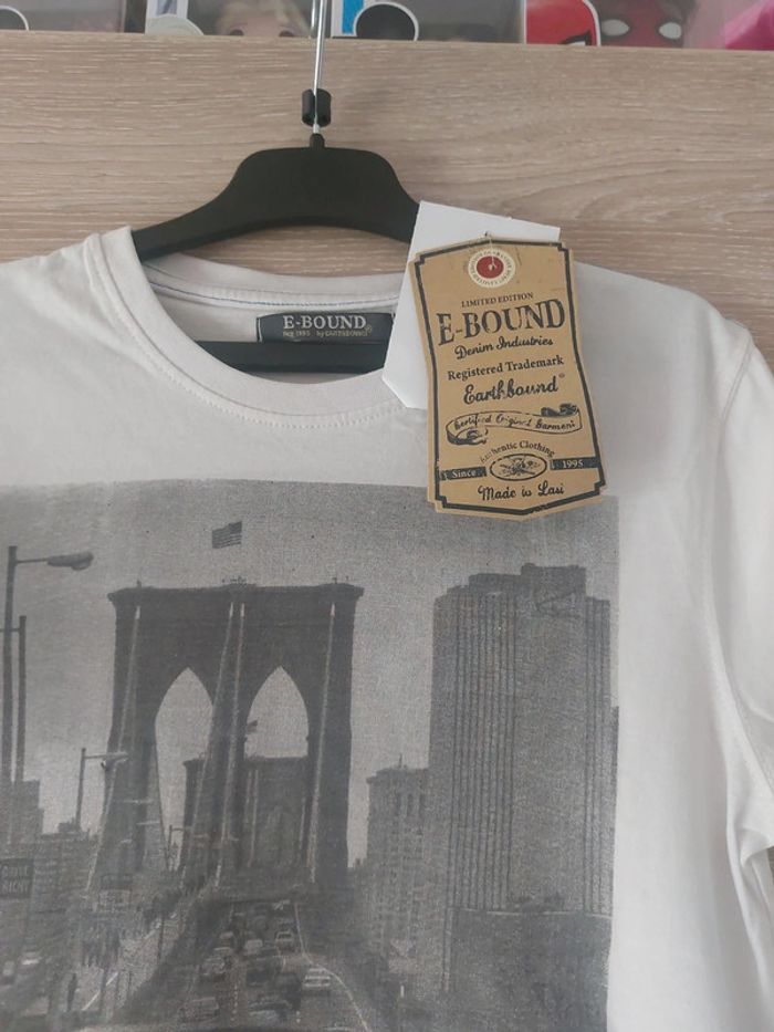 T-shirt 8 ans - photo numéro 3