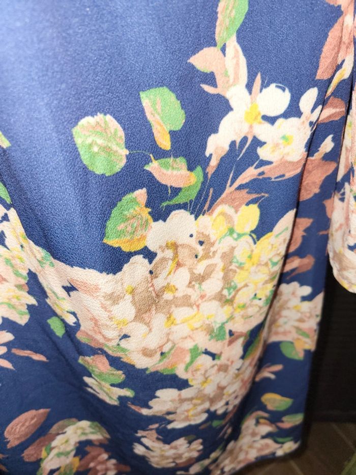 Robe fleurie épaules nues 36 - photo numéro 6