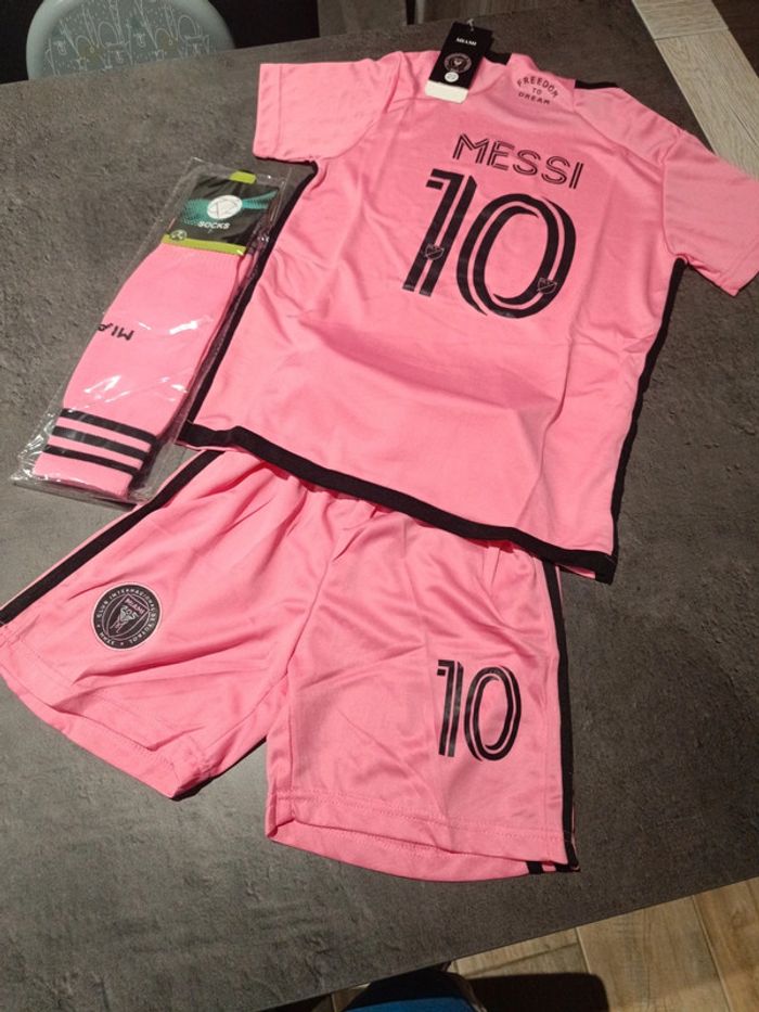 Tenue football Léo Messi Inter Miami rose t.22