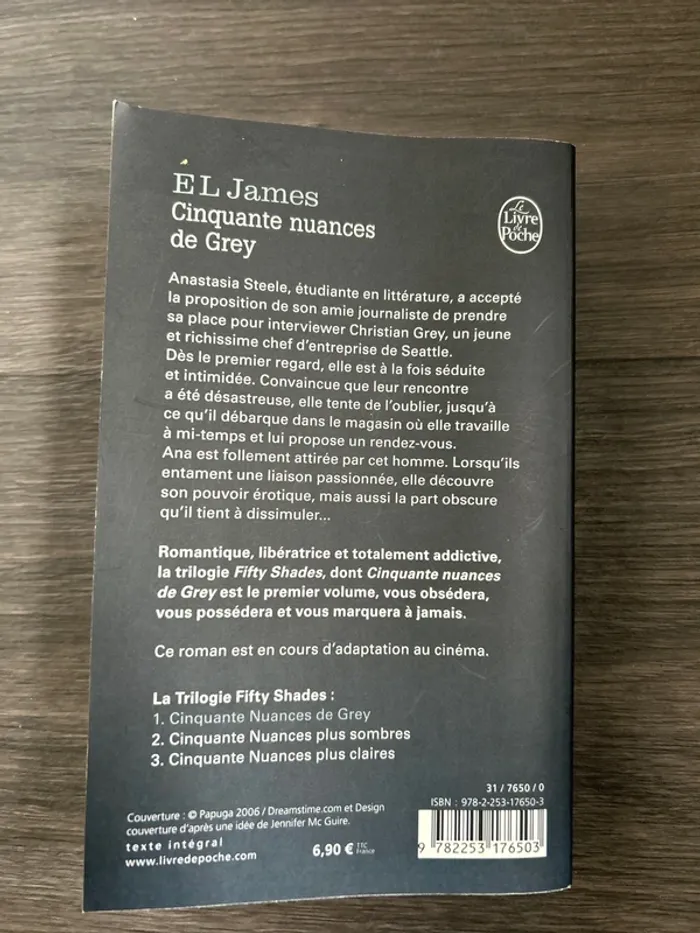Livre cinquante nuances de grey - photo numéro 2