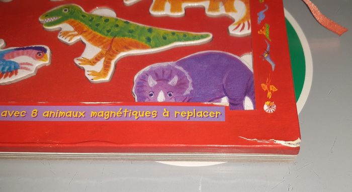 Livre les dinosaures avec magnets - photo numéro 4