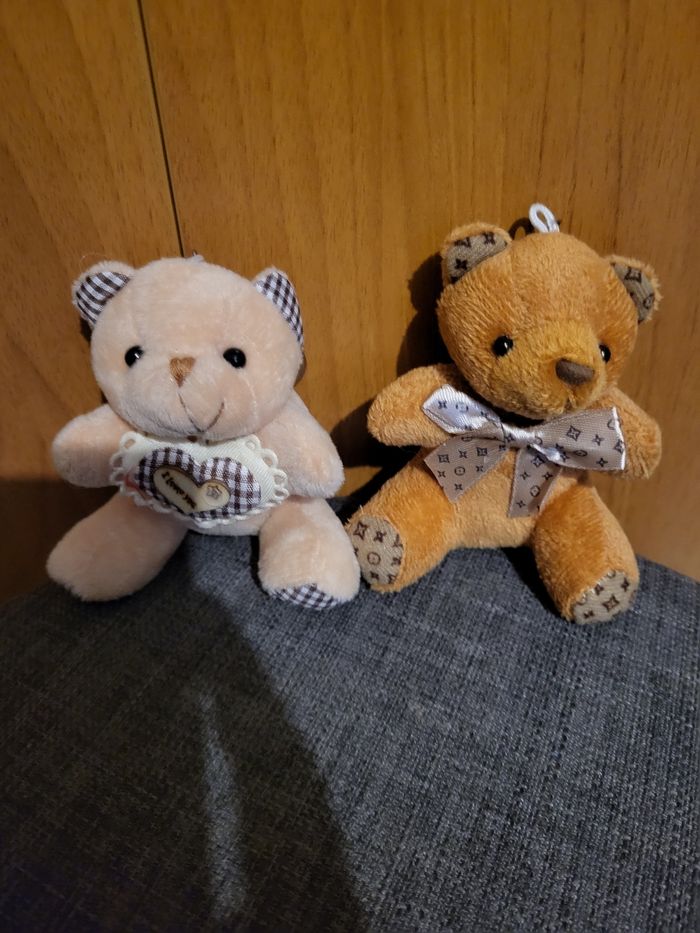2 peluches en porte clef