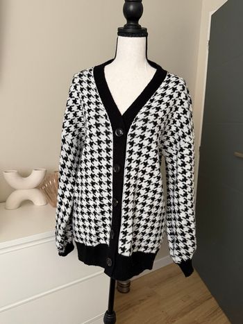 Gilet motifs pieds de poules