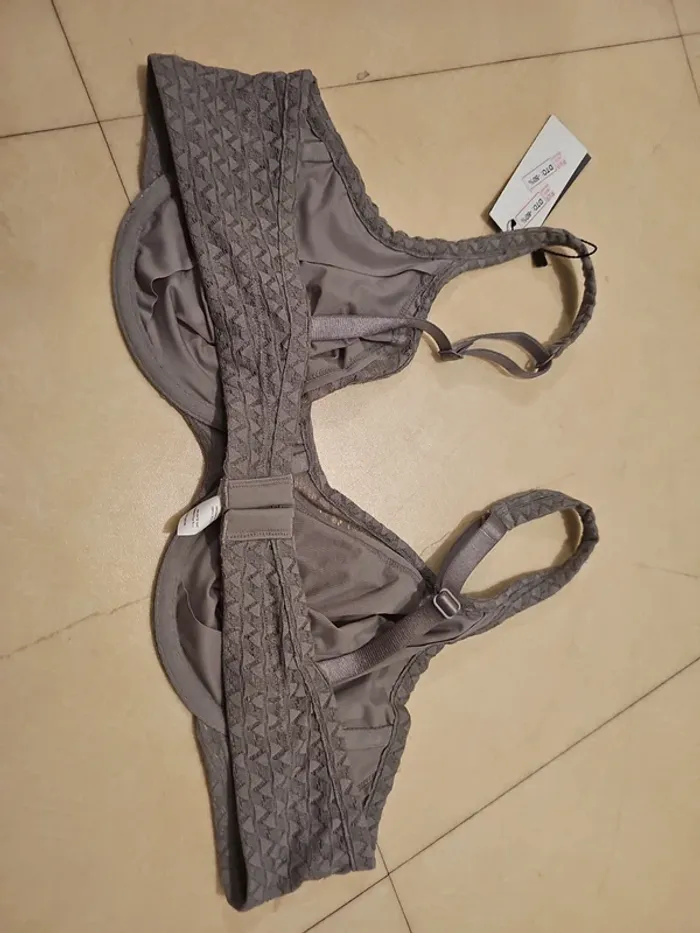 Soutien gorge 105B - photo numéro 6
