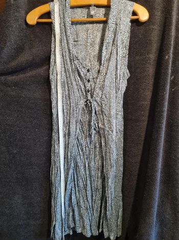 Robe noire et blanche taille 40 Lady Captain