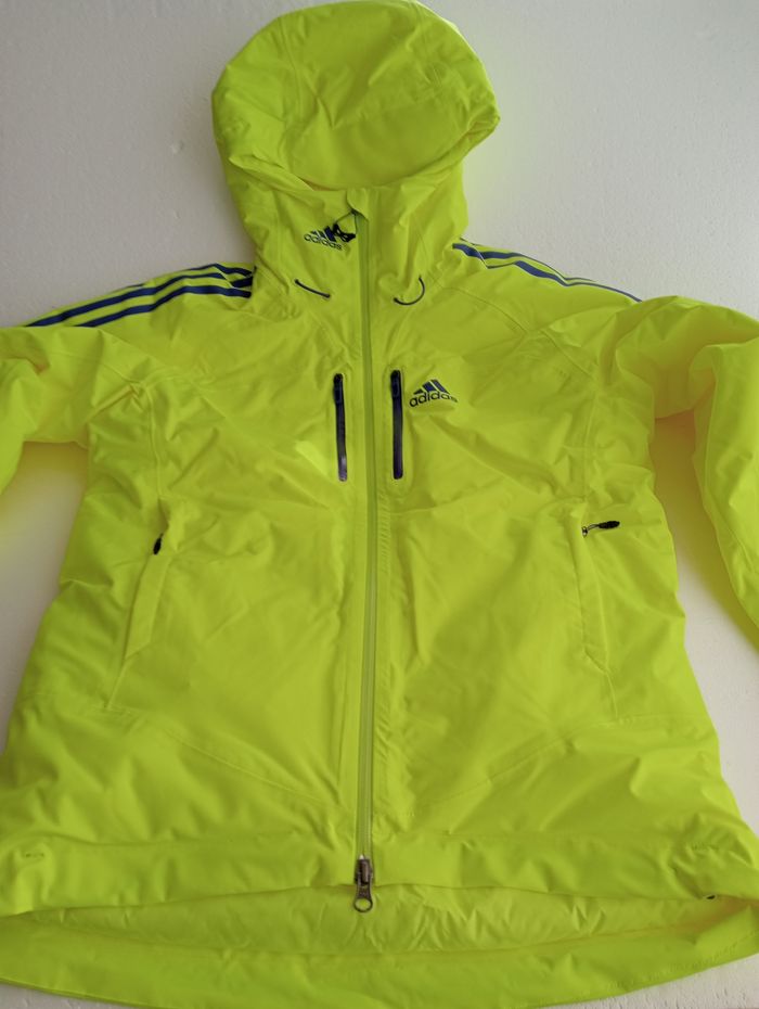 Adidas veste fluo - photo numéro 2