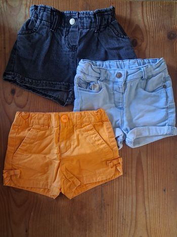 Short fille - 18/24 mois (86 cm) - Différentes Marques 