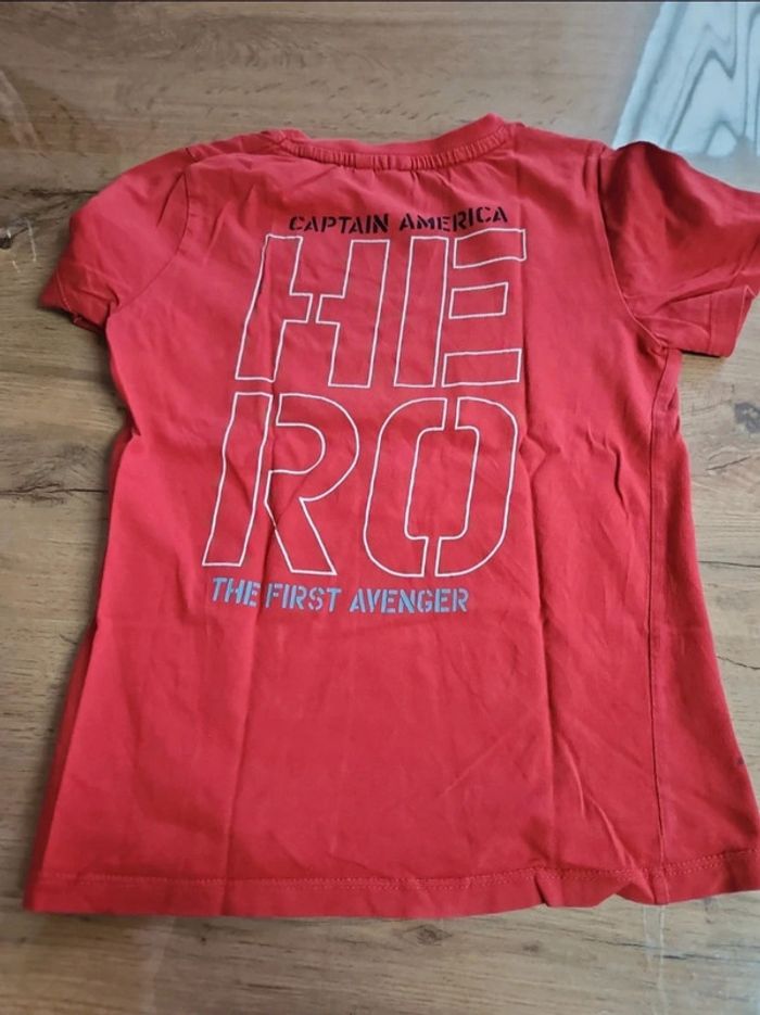 T-shirt captain américa 8 ans - photo numéro 2