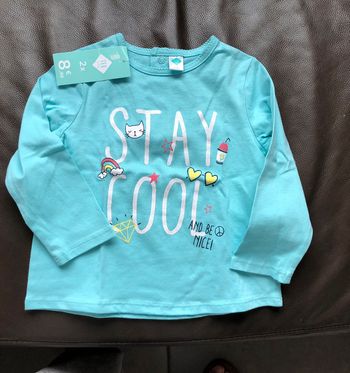 T shirt manches longues 18 mois Neuf avec étiquettes