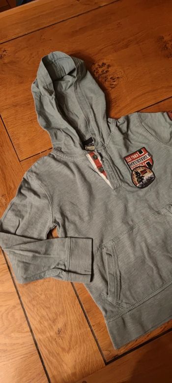 Sweat fin à capuche 6 ans