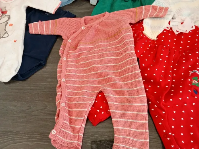 Lot 22 vêtements fille 1/3 mois - photo numéro 7