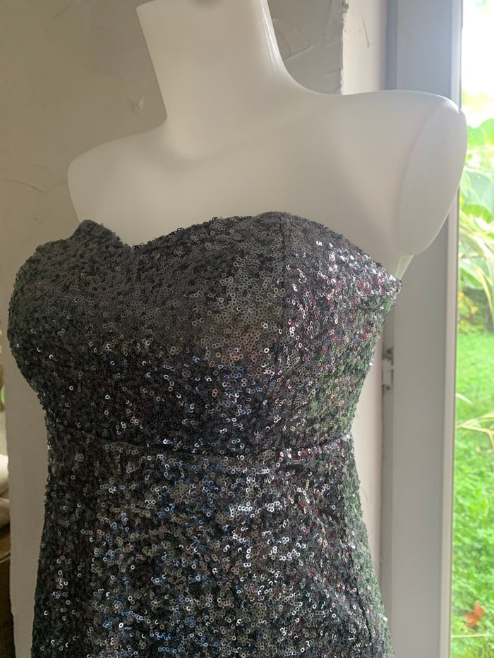 Robe Pink boom taille M grise à sequin tres bon état - photo numéro 7