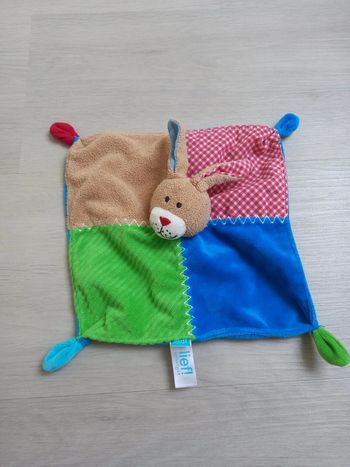 Doudou lapin multicolor lief!