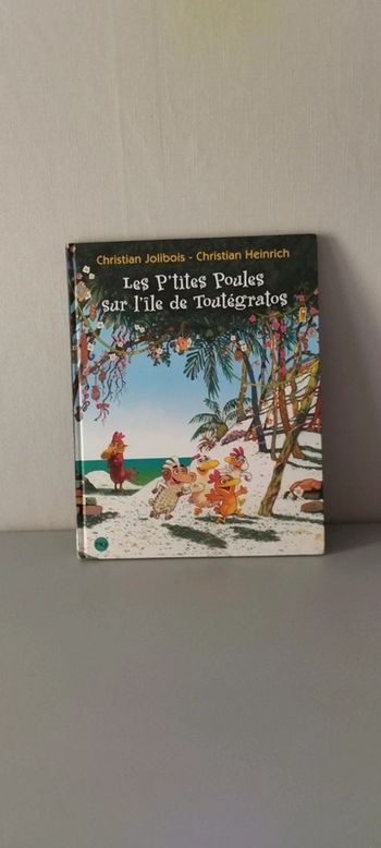 Les p'tites poules sur l'île de Toutégratos