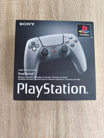 Manette PS5 éditions 30ème anniversaire