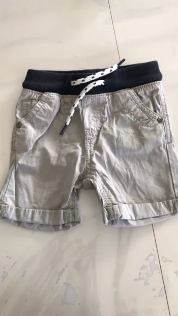 Short 12 mois