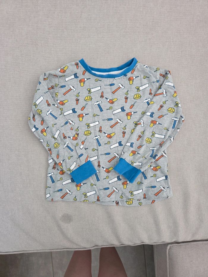 Haut de pyjamas