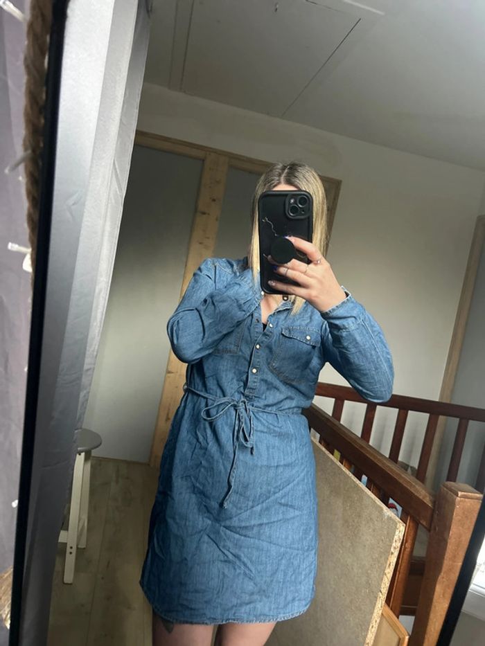 Jolie robe en jean - photo numéro 6