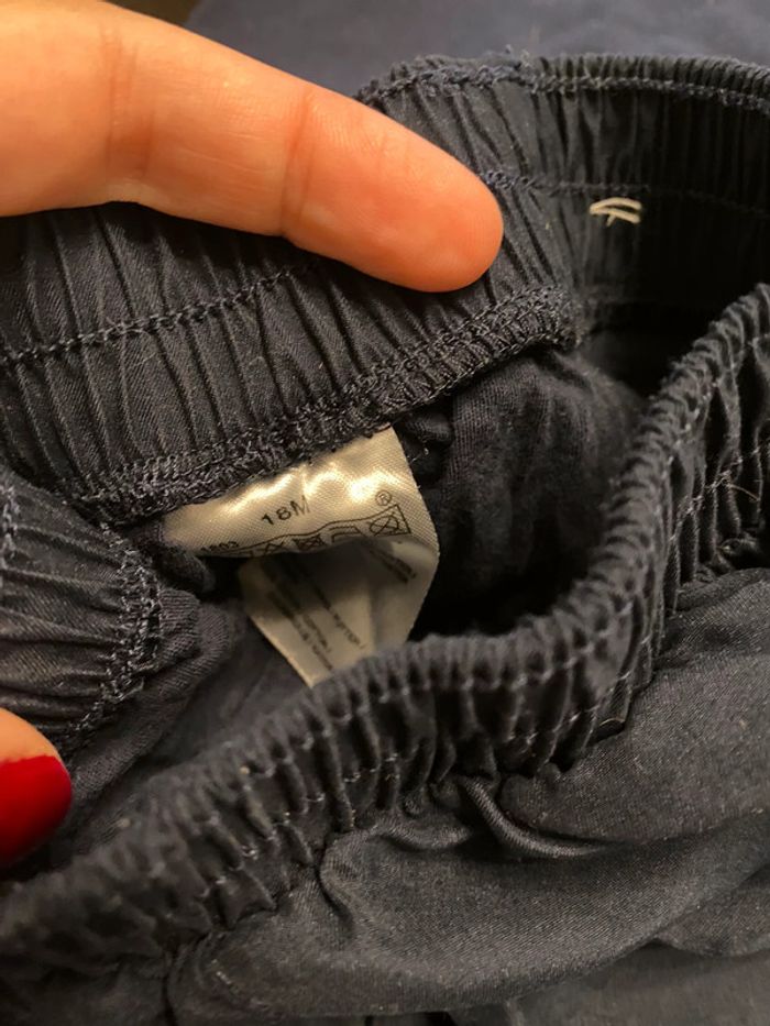 Ensemble avec 2 pantalons 18 mois - photo numéro 3