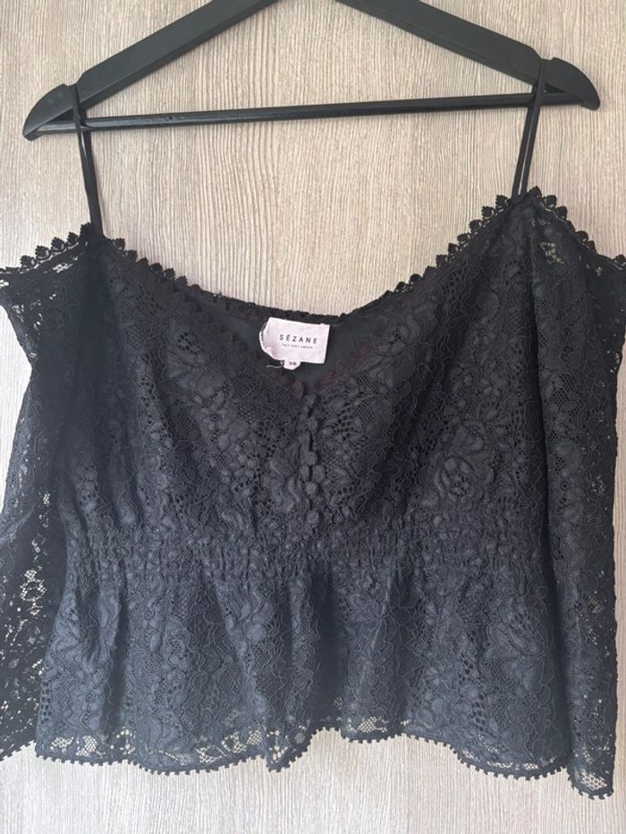🖤 top court épaules dénudées  noir crochet Sézane – T 38 - photo numéro 3
