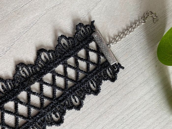 Superbe collier ras de cou tissu fil dentelle - photo numéro 7