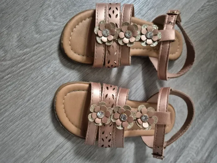 Sandales fleurs fille - photo numéro 3
