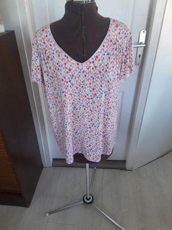 Très beau tee shirt Armand Thiery