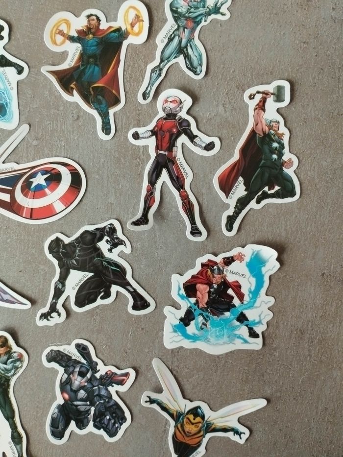 Lot  x15 stickers autocollants Marvel Avengers - photo numéro 3