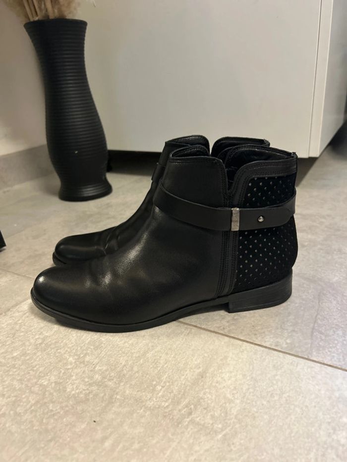 Paire de bottines neuves 38 noire femme parfait état - photo numéro 3