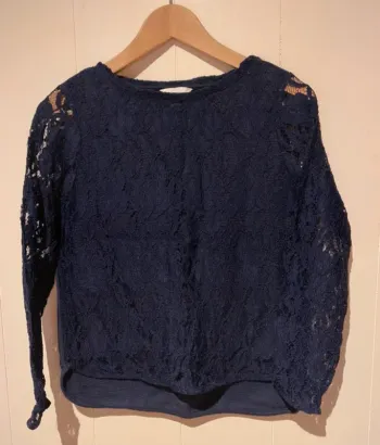 Sweat en dentelle bleu marine – H&M – Taille S