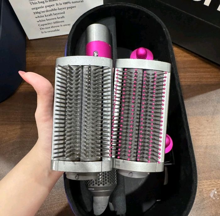 Dyson Airwrap  Complete  Styler 220V