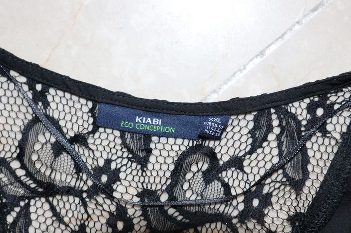 Kiabi - Blouse satinée avec dentelle - noir - photo numéro 4