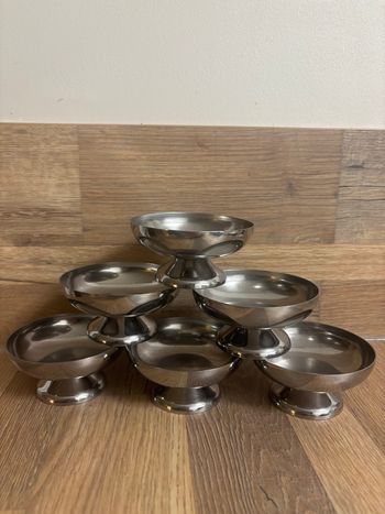 Vintage lot de 6 petites coupes en inox