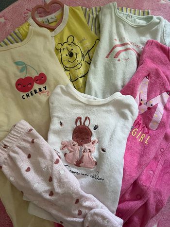 Grand lot de vêtements fille 3 mois