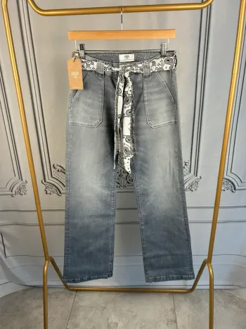 Jean droit Gris W28 le temps des cerises Neuf