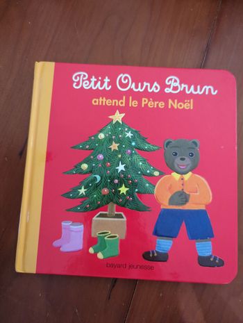 Livre petit ours brun